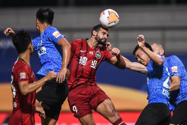 湖人官宣又签一名后卫 上赛季战湖人狂砍23+17