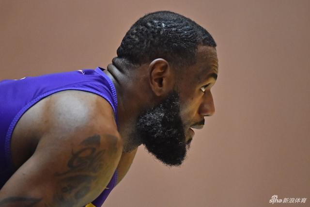 英媒：曼城有意曼联长期追求的布兰斯维特